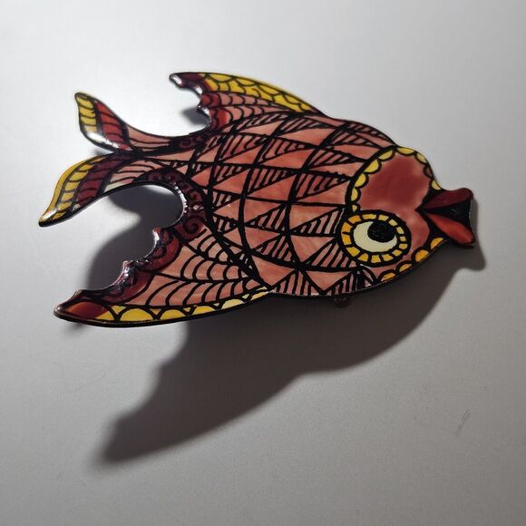 **Sale** Vintage Whimsical Plastic Fish Brooch Marked MADE IN W GERMANY - Picture 8 of 10